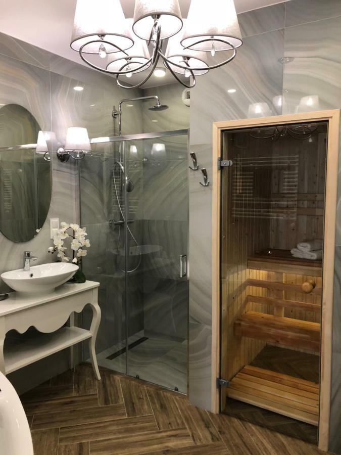Family & Business Sauna Apartments No1 Lesny Nad Zalewem Cedzyna Unikat - 3 Bedroom With Private Sauna, Bath With Hydromassage, Terrace, Garage, Catering Options 凯尔采 外观 照片