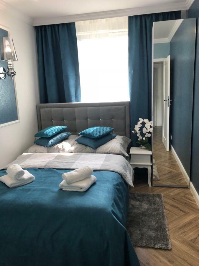 Family & Business Sauna Apartments No1 Lesny Nad Zalewem Cedzyna Unikat - 3 Bedroom With Private Sauna, Bath With Hydromassage, Terrace, Garage, Catering Options 凯尔采 外观 照片