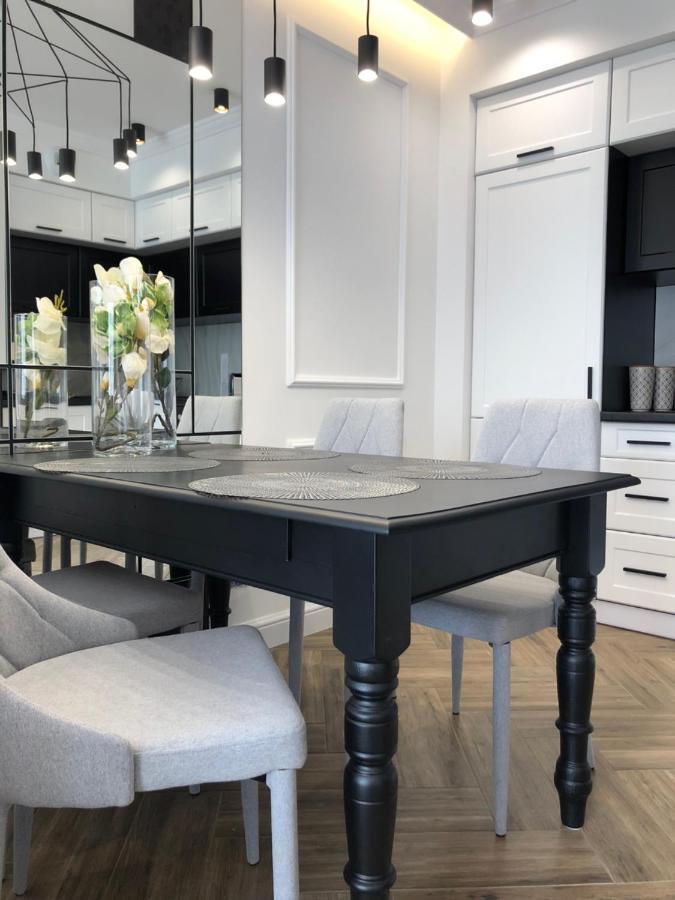 Family & Business Sauna Apartments No1 Lesny Nad Zalewem Cedzyna Unikat - 3 Bedroom With Private Sauna, Bath With Hydromassage, Terrace, Garage, Catering Options 凯尔采 外观 照片